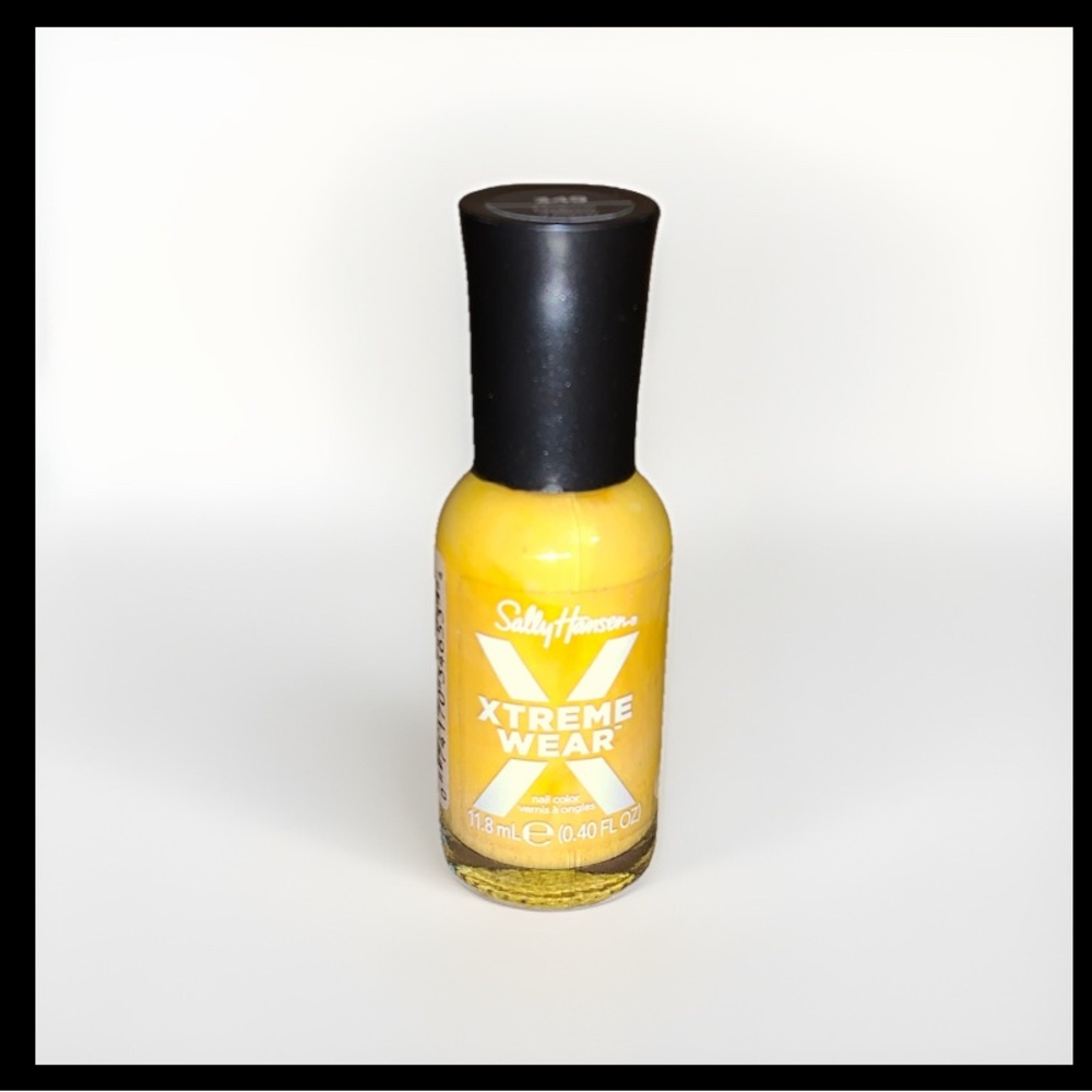 Sally Hansen Xtreme Wear Nail Polish - Mellow Yellow